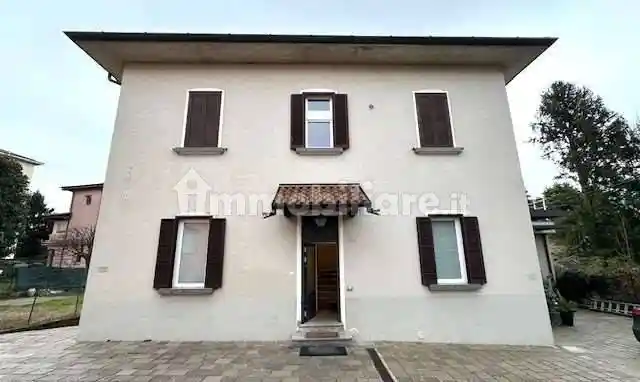 Villa in vendita a Como