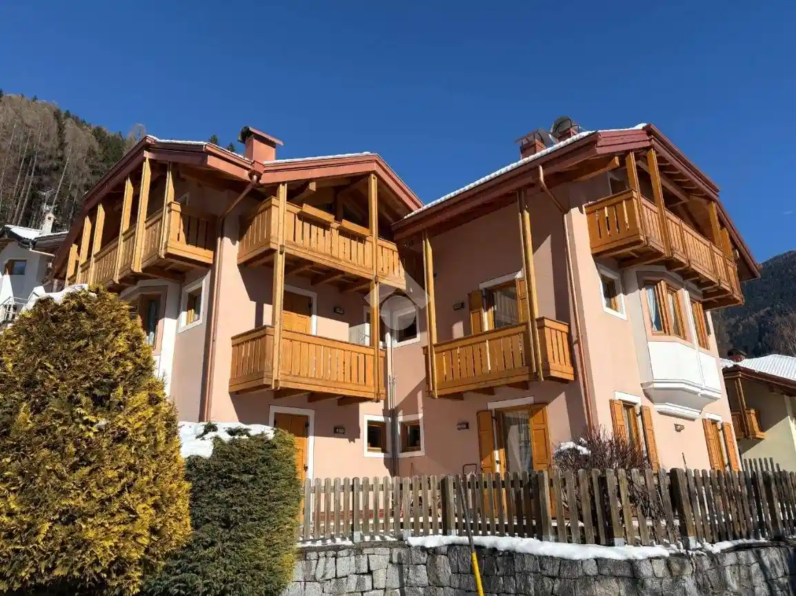 Appartamento in vendita a Carisolo