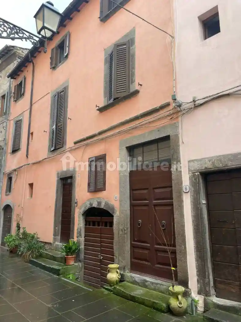 Appartamento in affitto a Vitorchiano