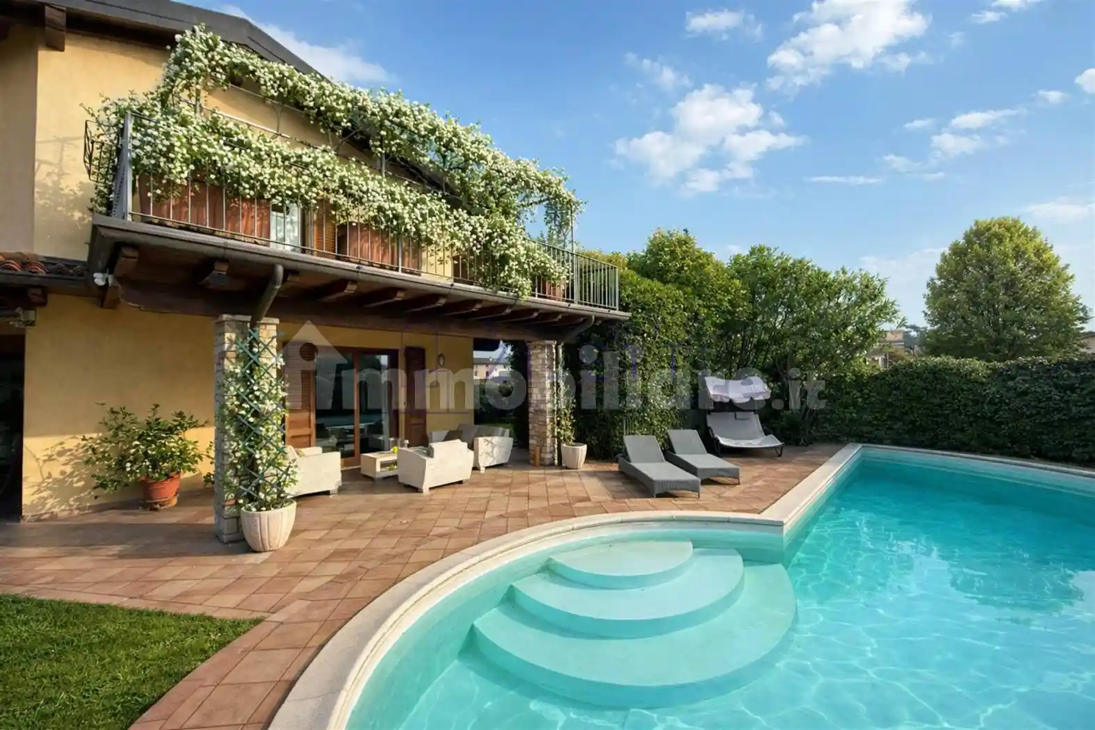 Villa in vendita a Passirano