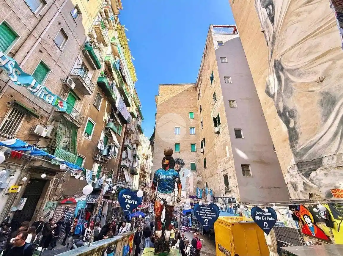 Appartamento in vendita a Napoli