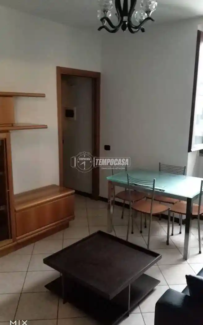 Appartamento in vendita a Merone