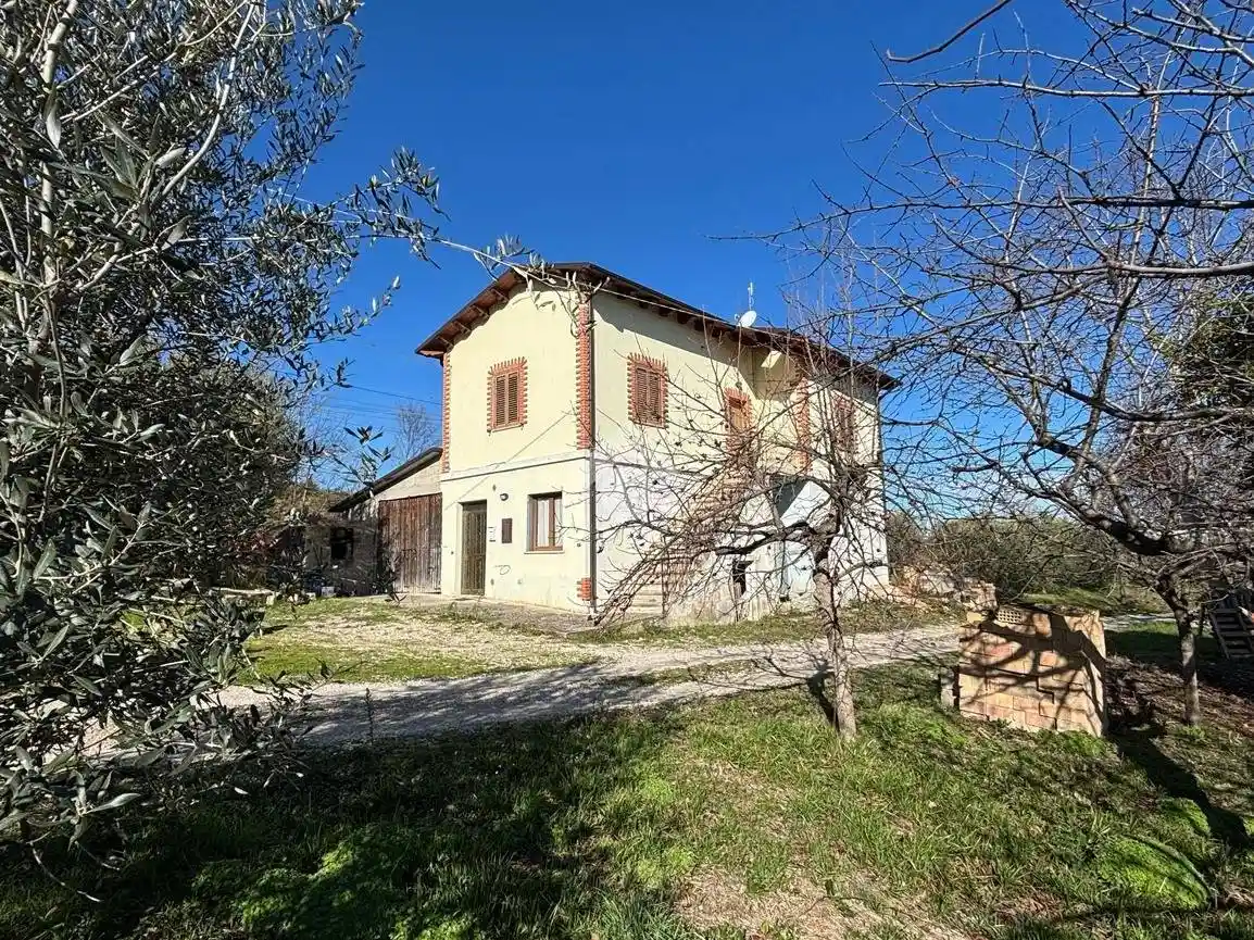 Casa indipendente in vendita a Cellino Attanasio