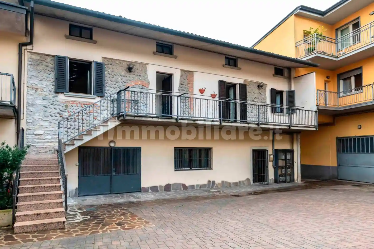 Appartamento in vendita a Nembro