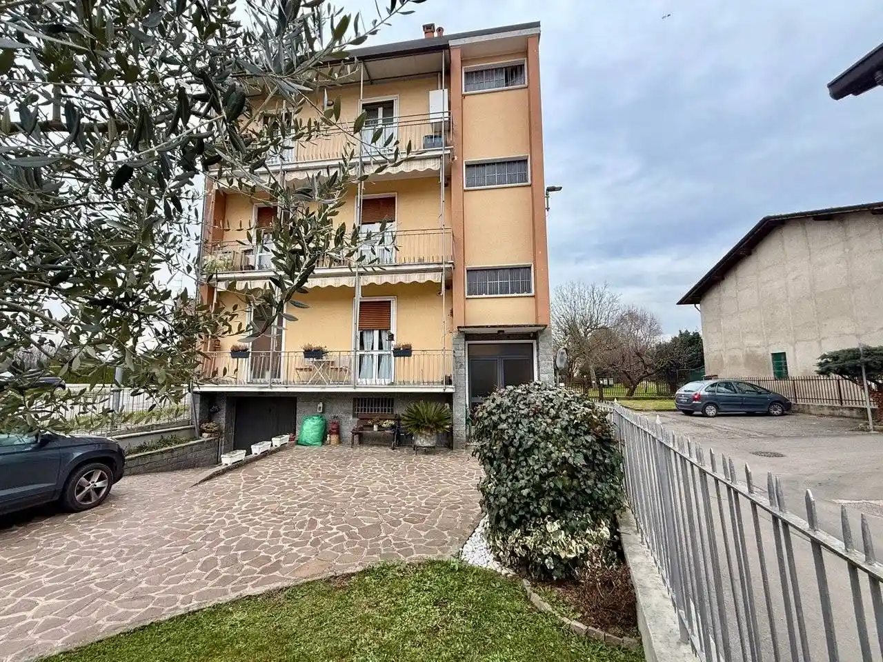 Appartamento in vendita a Lesmo