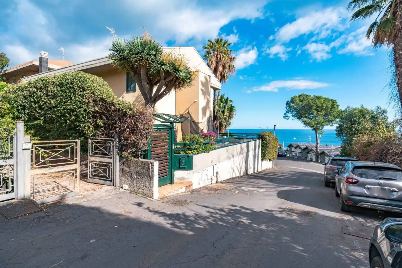 Villa in vendita a Aci Castello