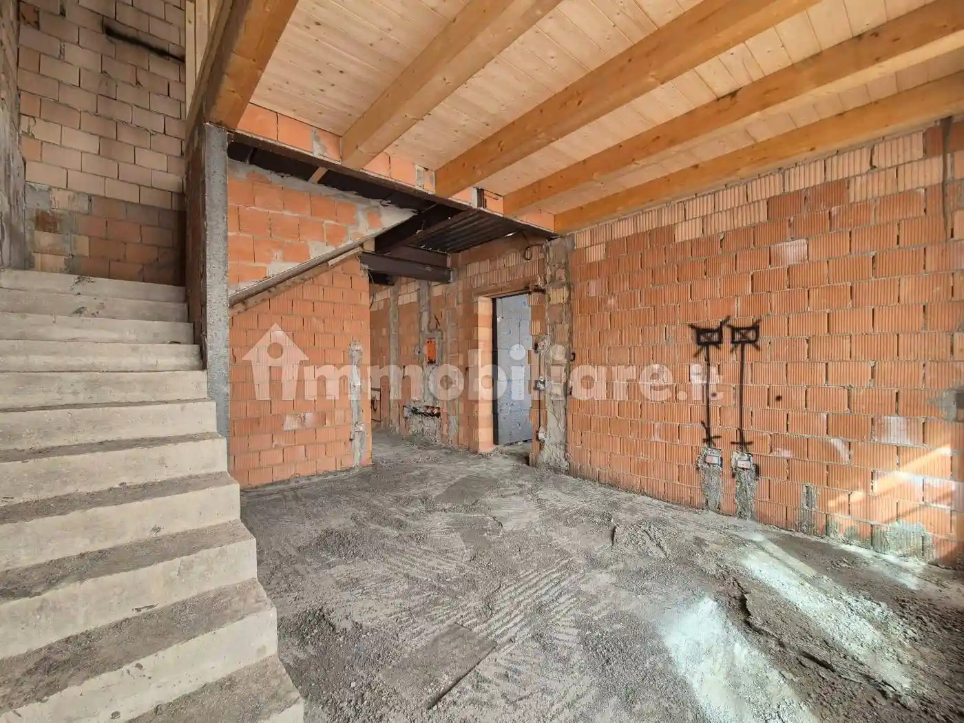 Casa indipendente in vendita a Quarrata