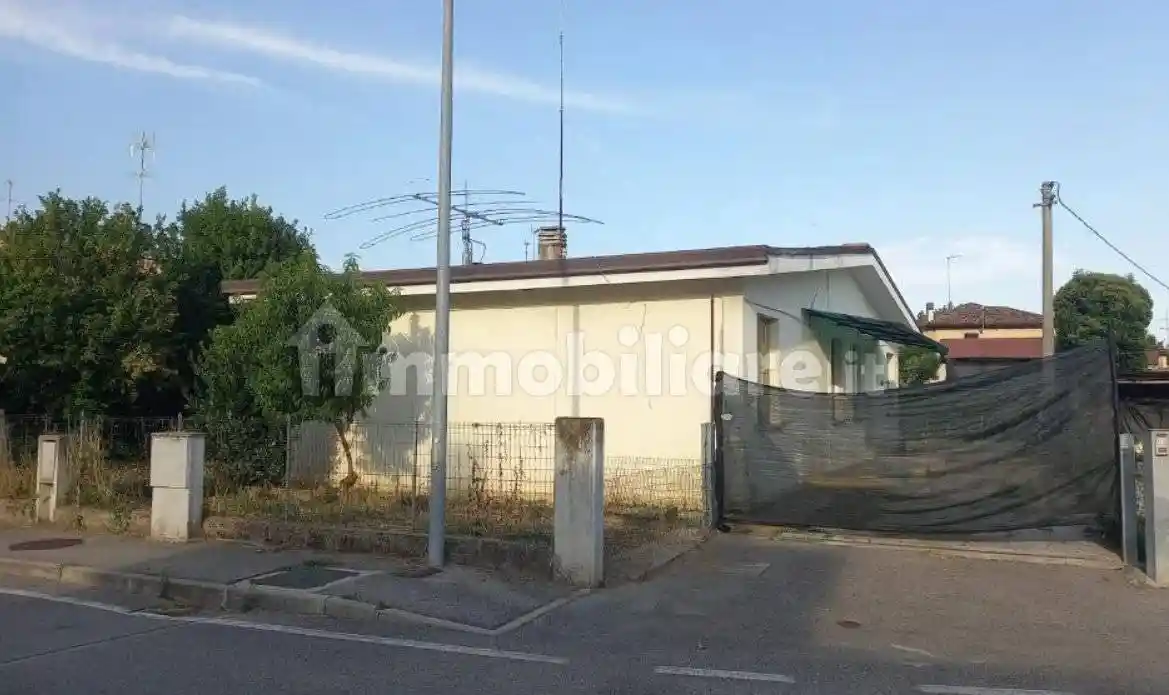 Villa in vendita a Salgareda