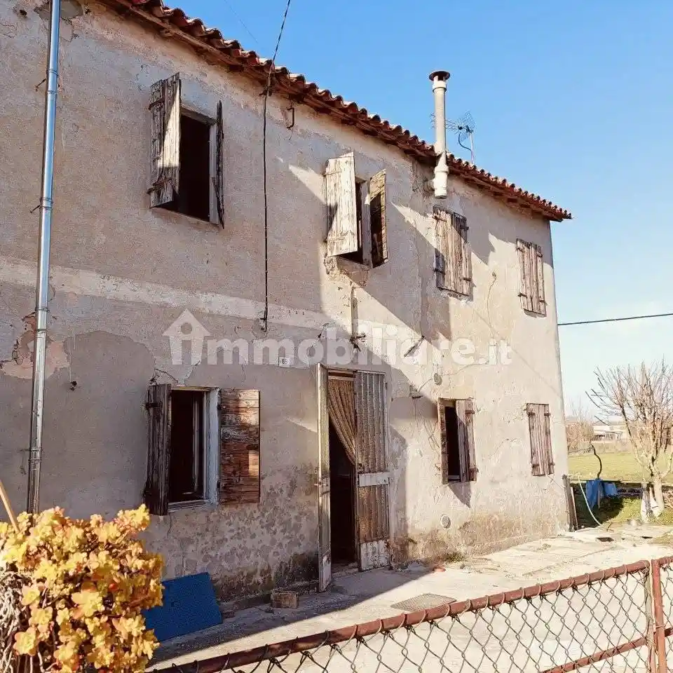 Rustico - Casale in vendita a Sant'Angelo di Piove di Sacco