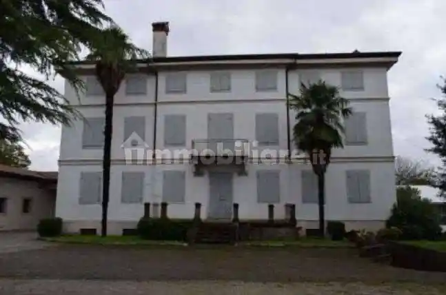 Villa in vendita a Farra d'Isonzo