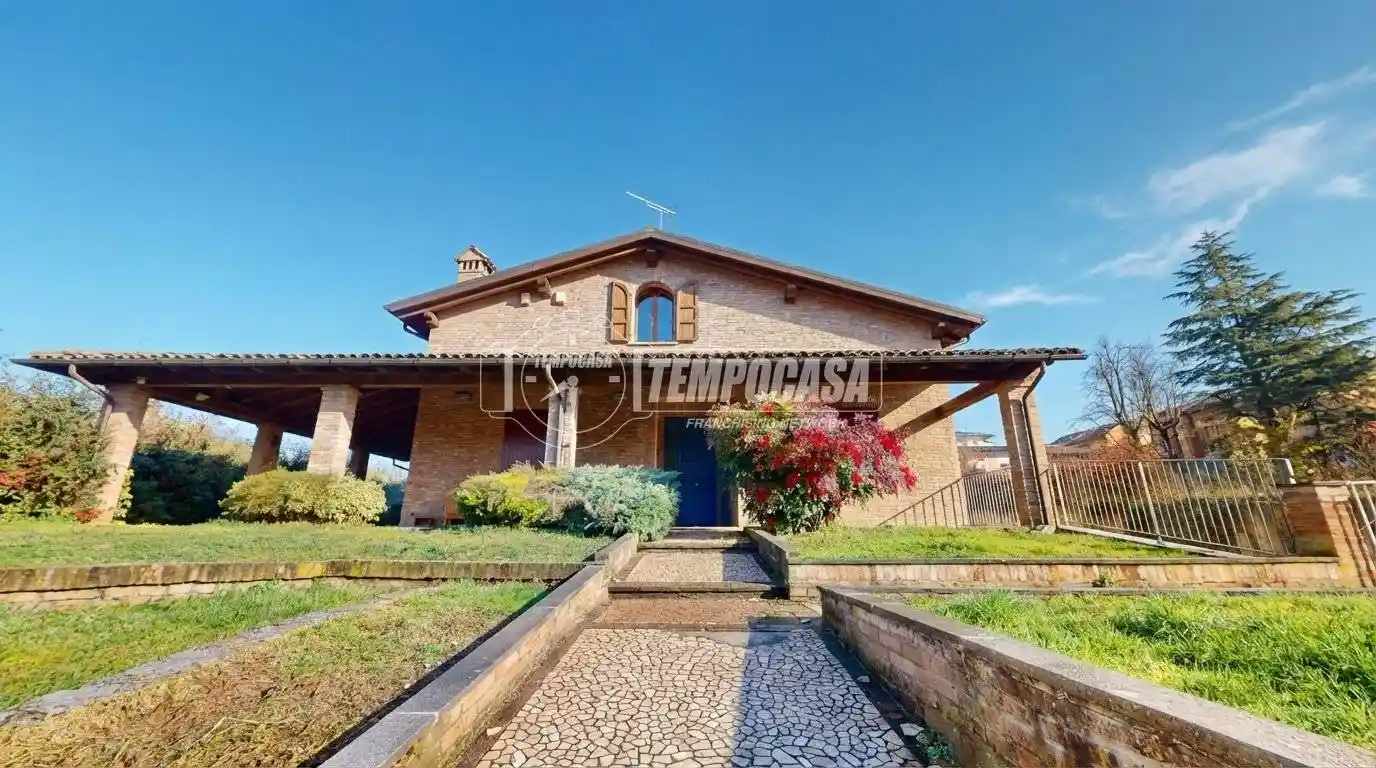 Villa in vendita a Valsamoggia