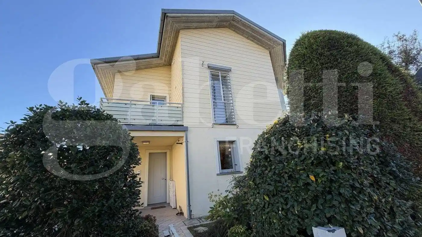 Casa indipendente in vendita a Ravenna