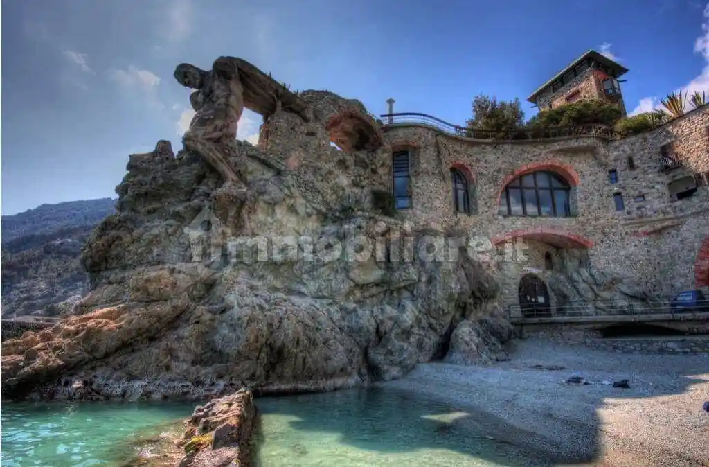 Appartamento in vendita a Monterosso al Mare