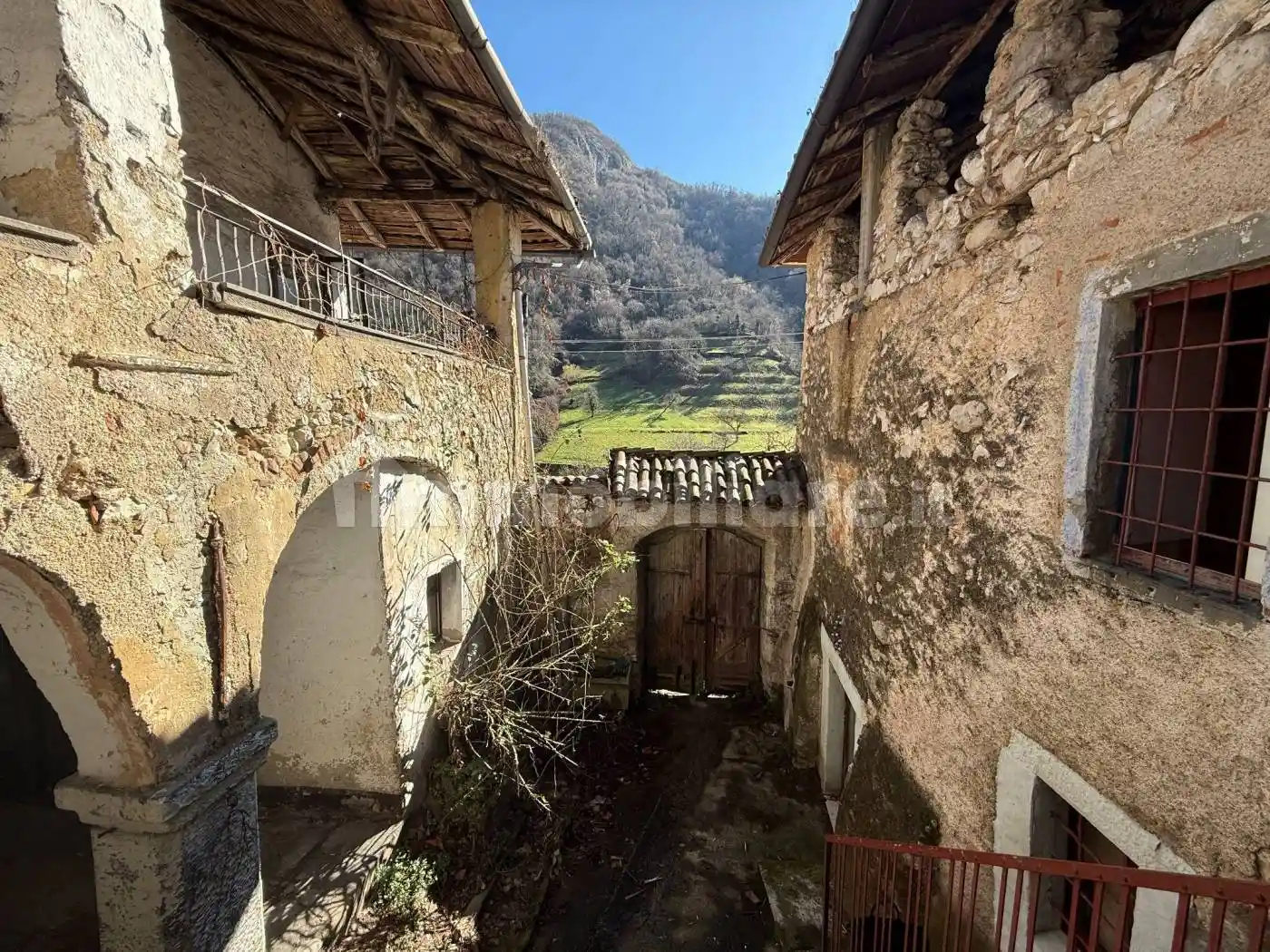 Casa indipendente in vendita a Adrara San Martino