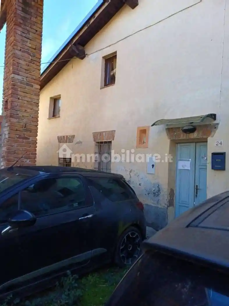 Casa indipendente in vendita a Turano Lodigiano