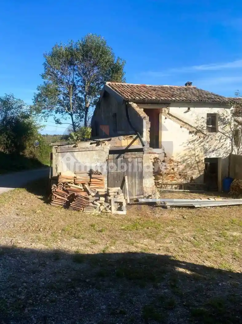 Rustico - Casale in vendita a Montegridolfo
