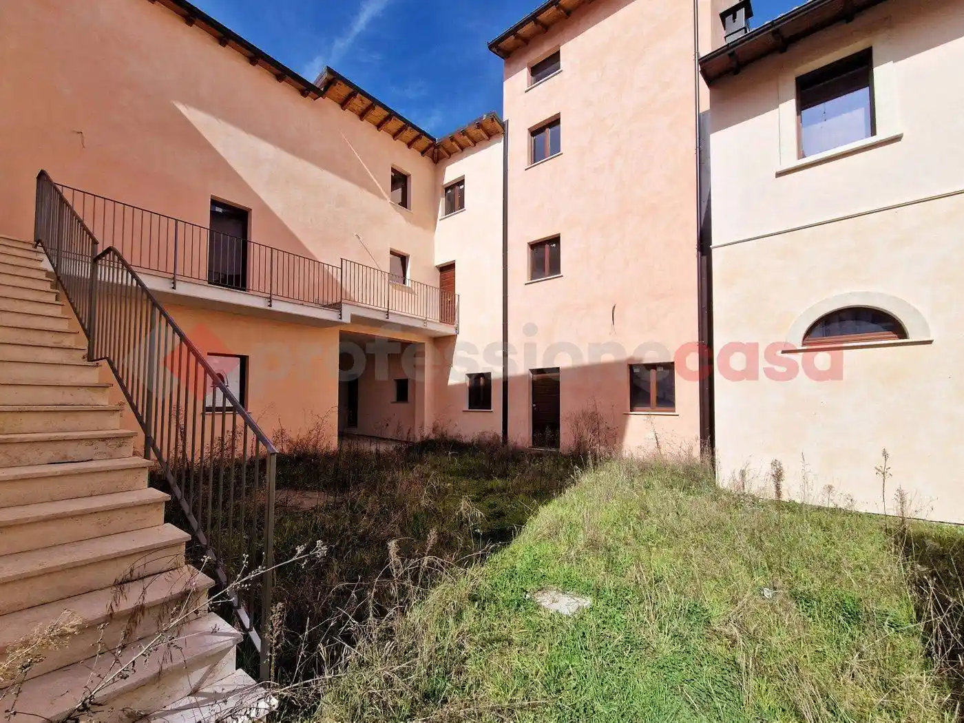Casa indipendente in vendita a L'Aquila