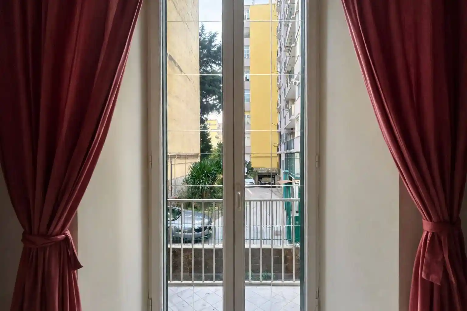 Appartamento in affitto a Napoli