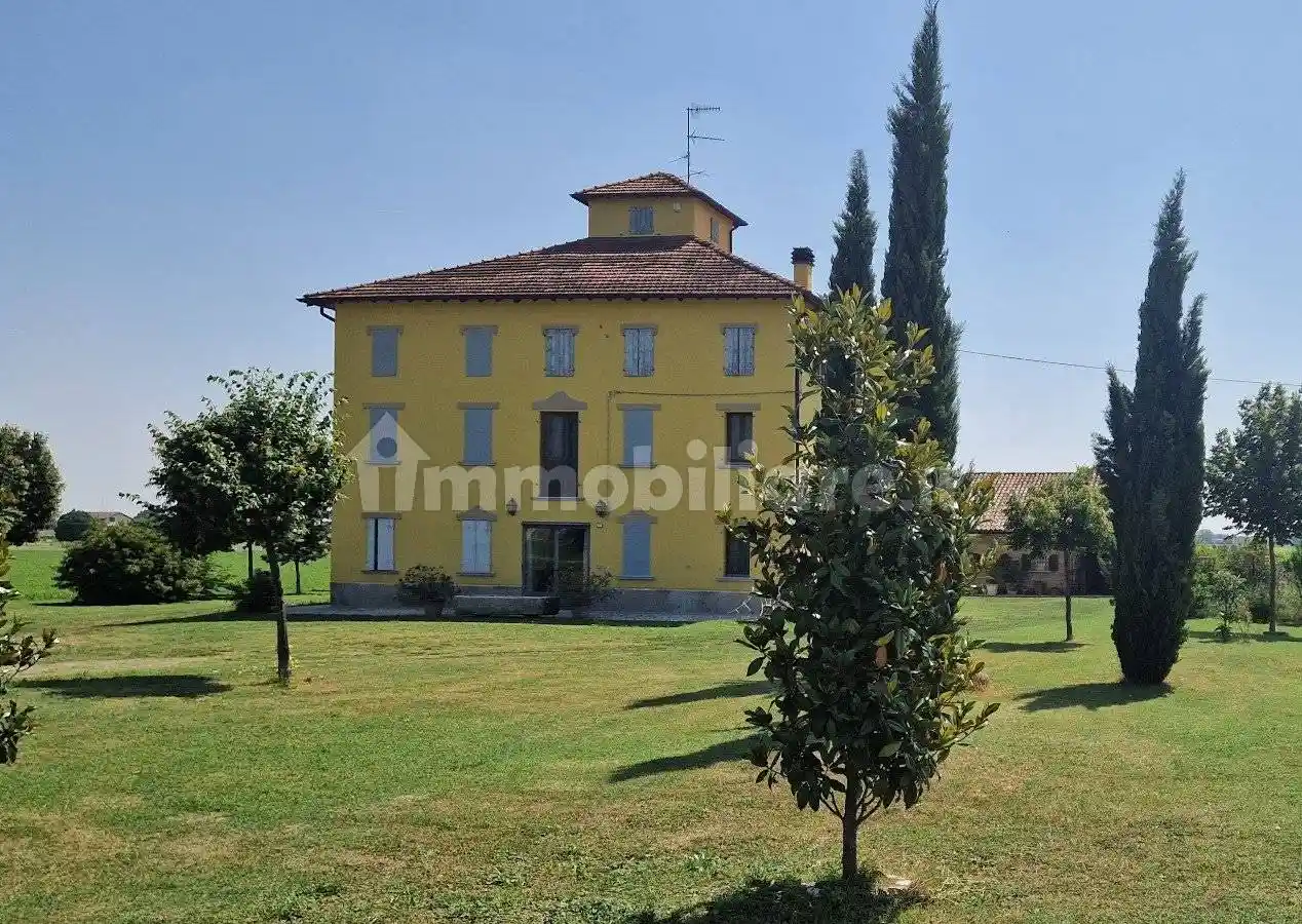 Villa in vendita a Reggio Emilia