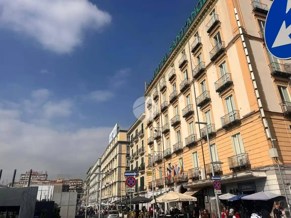 Appartamento in vendita a Napoli