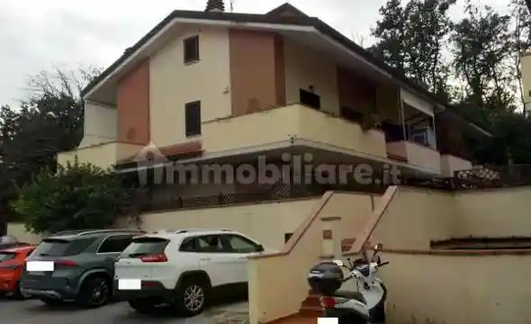 Appartamento in vendita a Collesalvetti