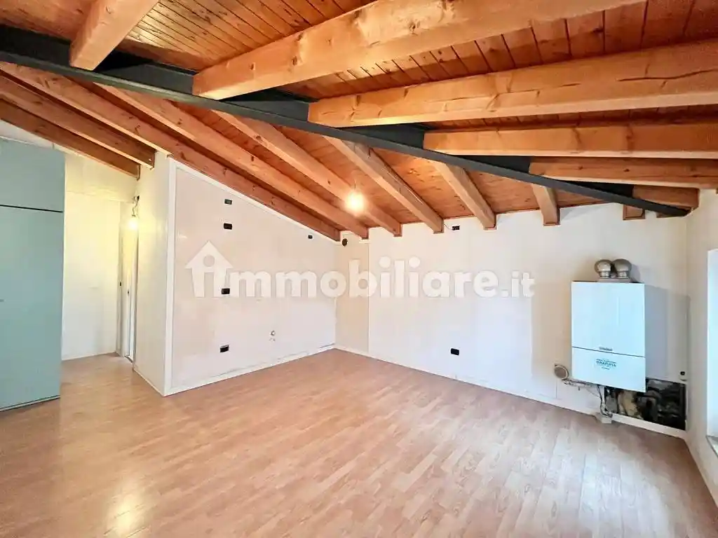 Appartamento in vendita a Dolcè