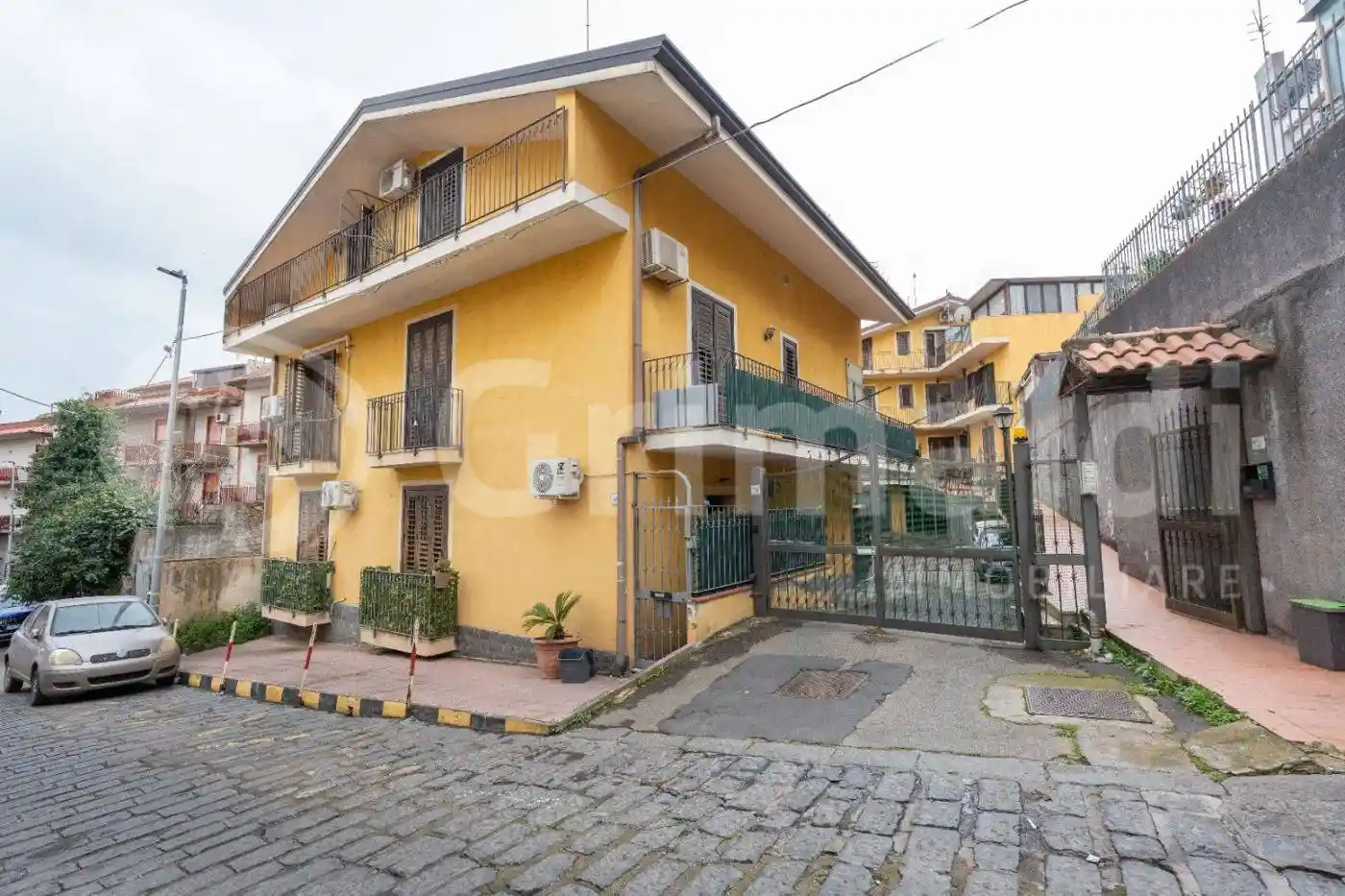 Appartamento in vendita a Aci Catena