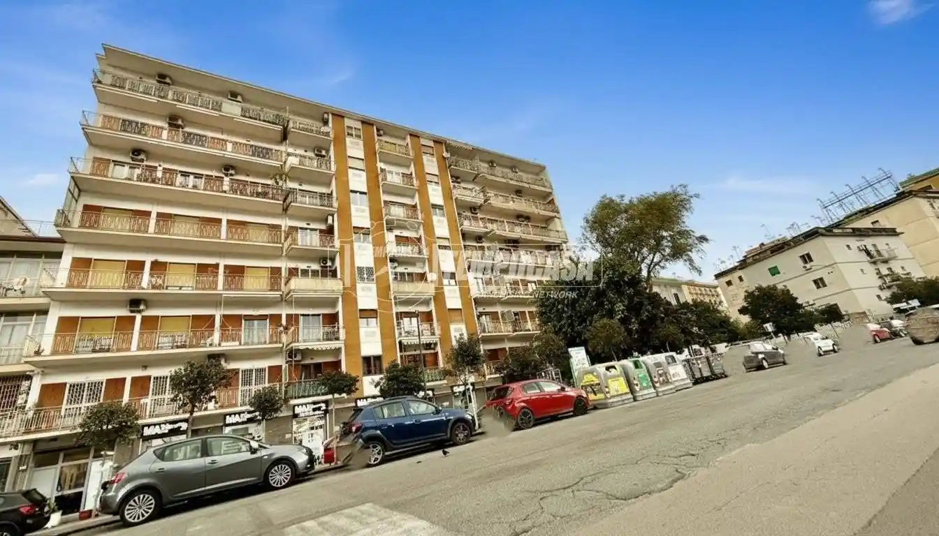 Appartamento in vendita a Napoli