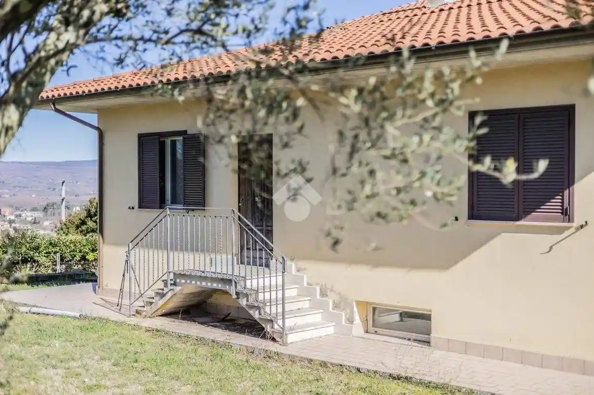 Villa in vendita a Bassano Romano