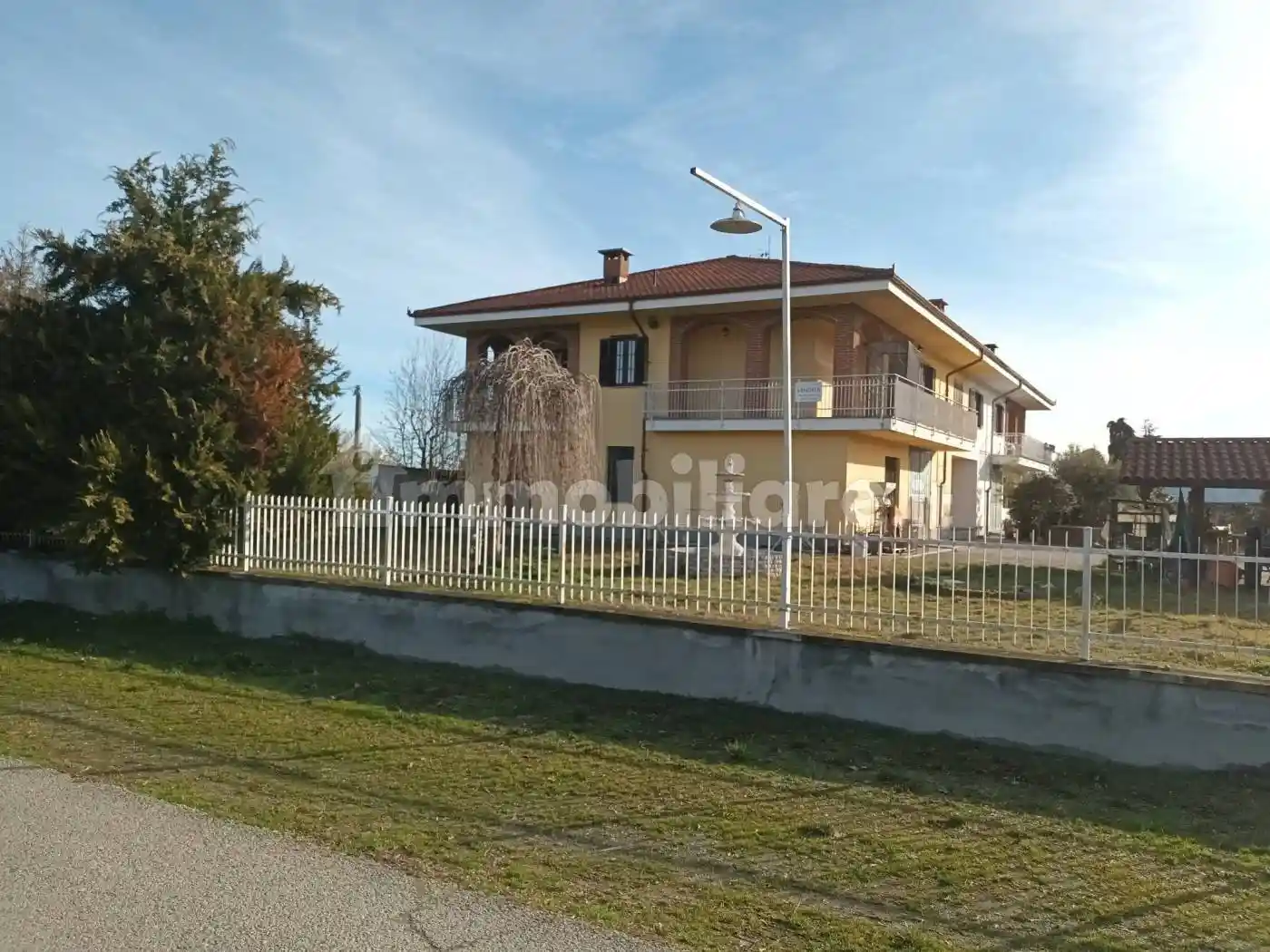 Villa in vendita a Revello