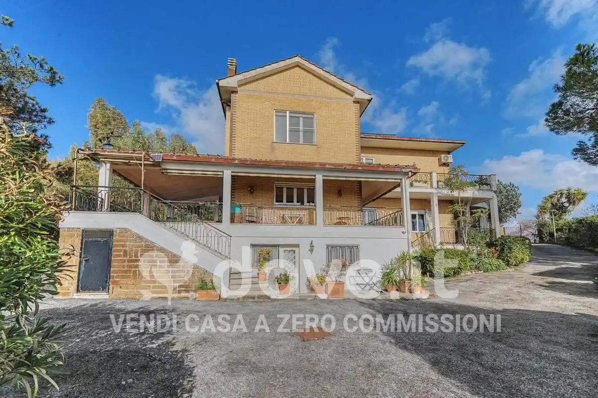 Villa in vendita a Santa Marinella