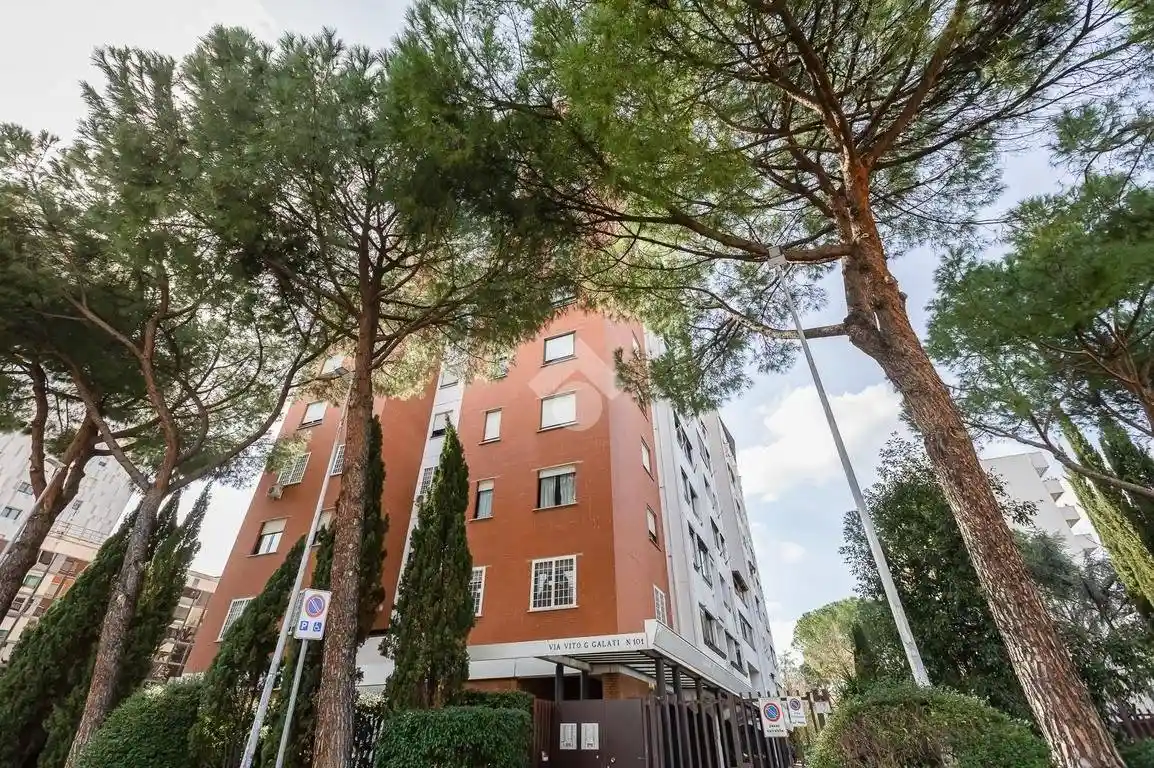 Appartamento in vendita a Roma