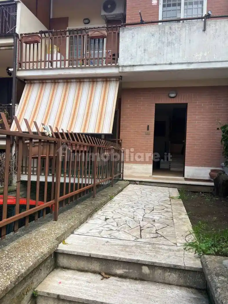 Villetta a schiera in affitto a Castelnuovo di Porto