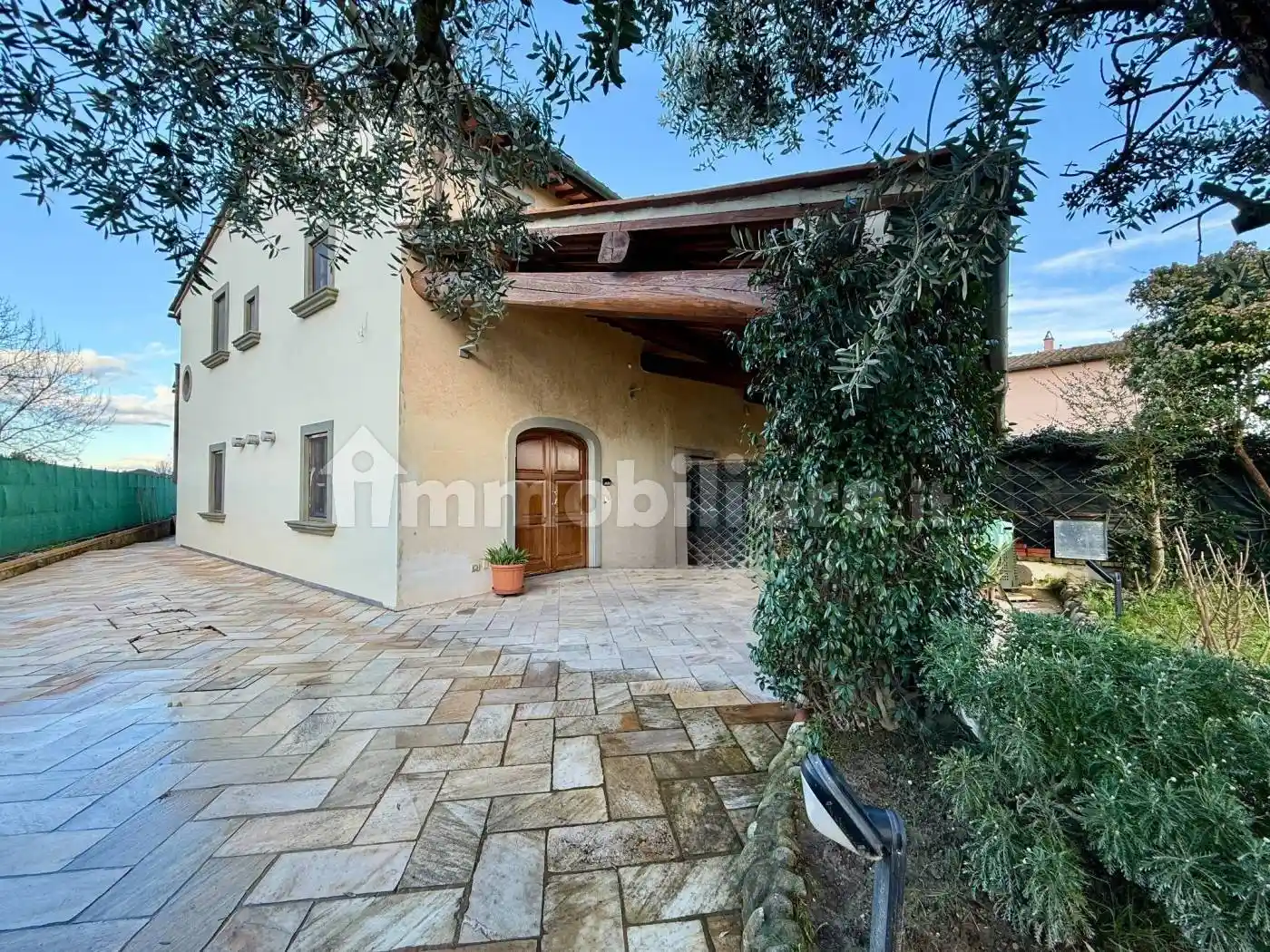 Villa in vendita a Campi Bisenzio