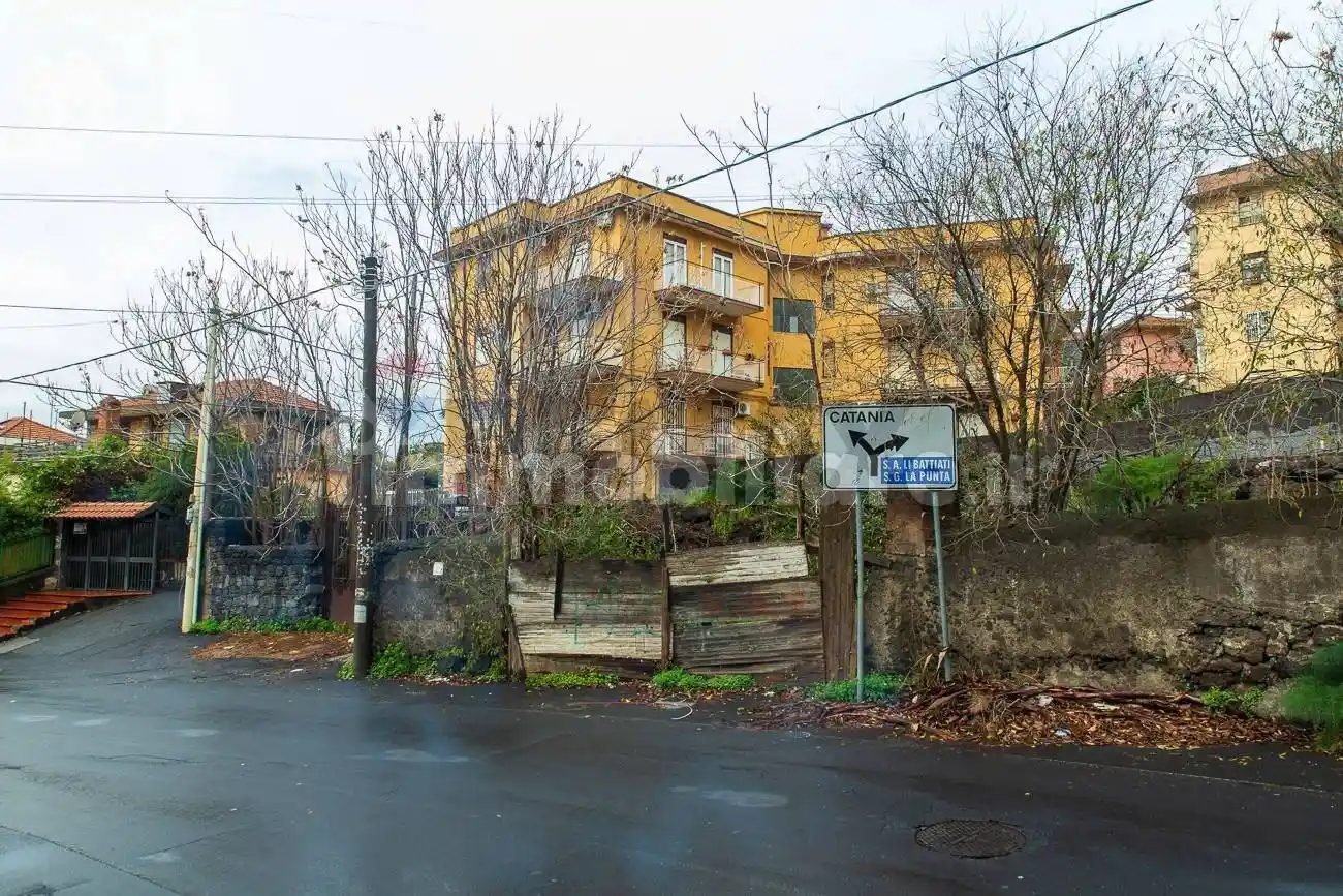 Appartamento in vendita a Sant'Agata li Battiati