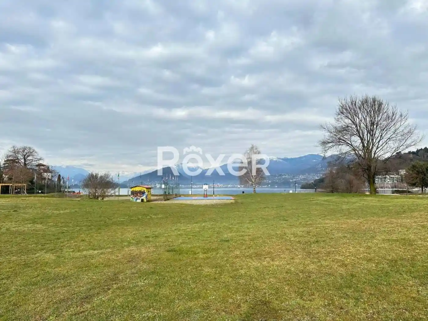 Appartamento in vendita a Laveno-Mombello