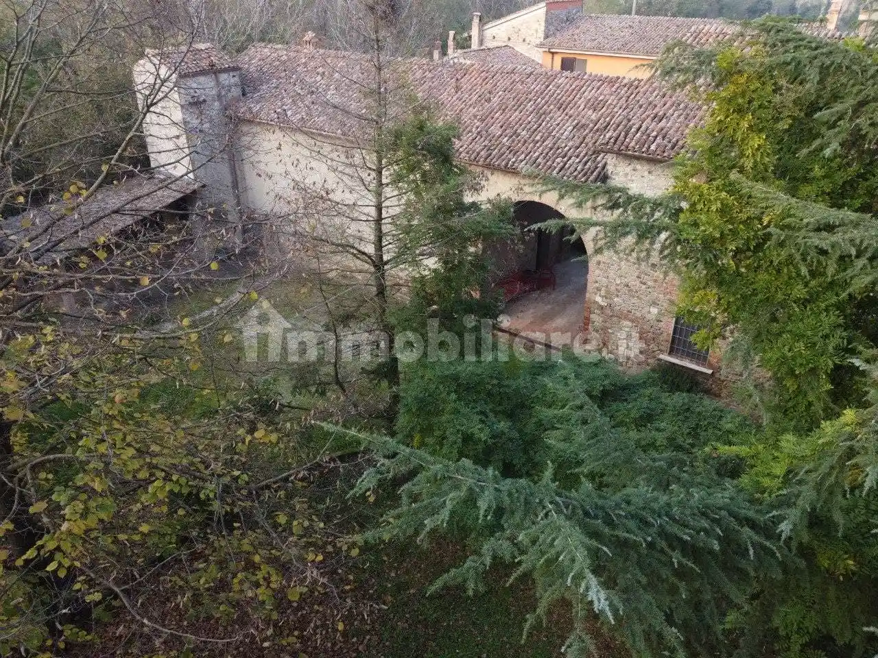 Rustico - Casale in vendita a Rivergaro