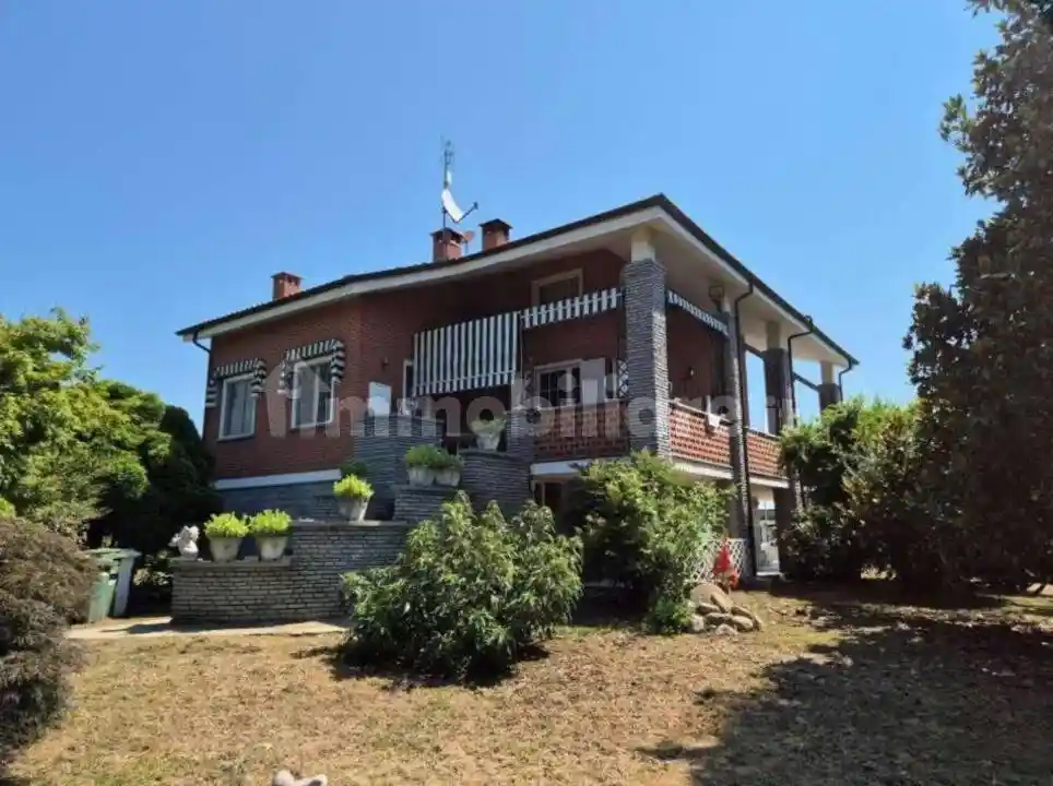 Villa in vendita a Bosconero
