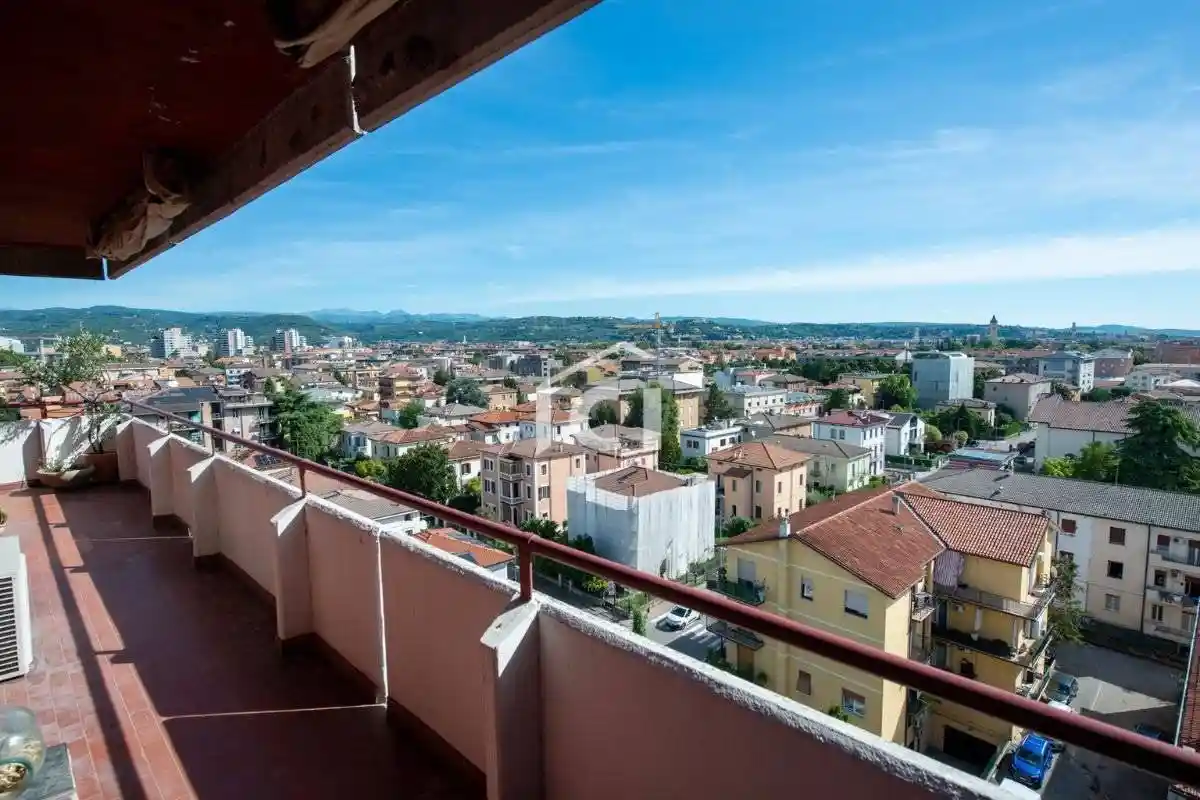 Appartamento in vendita a Verona