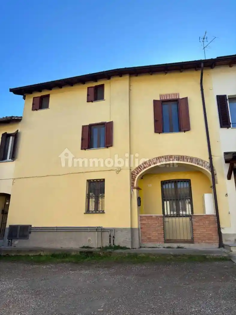 Casa indipendente in vendita a San Colombano al Lambro