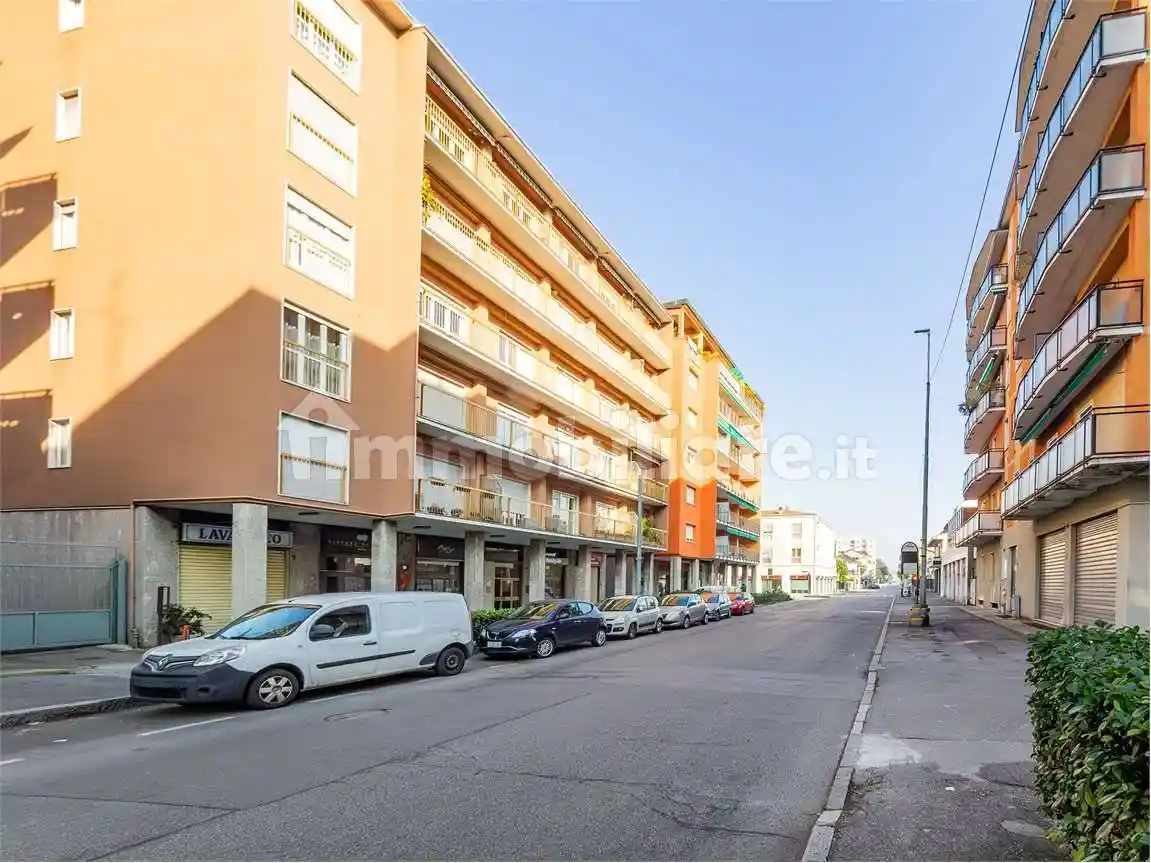 Appartamento in vendita a Monza