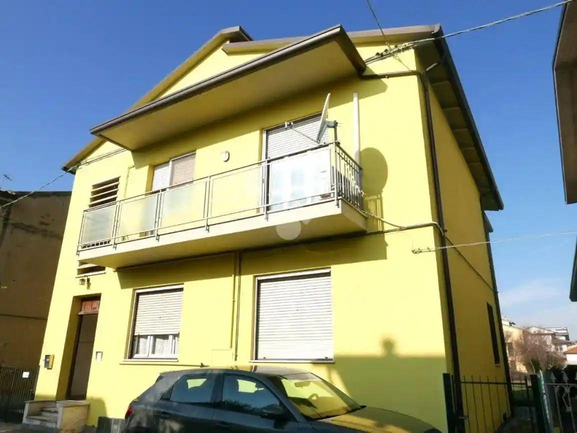 Casa indipendente in vendita a Forlì