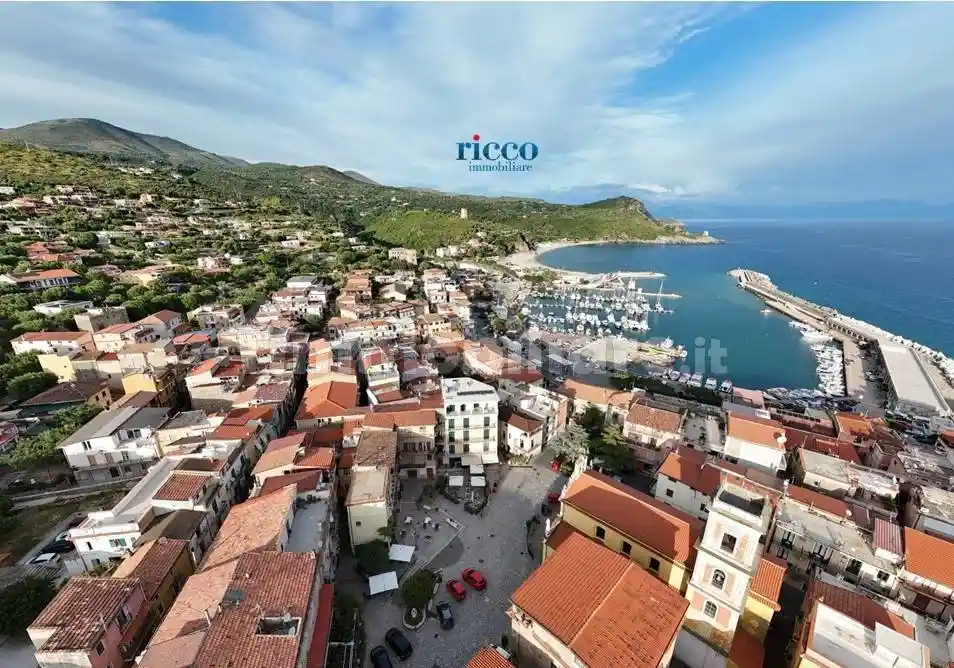 Appartamento in vendita a Camerota