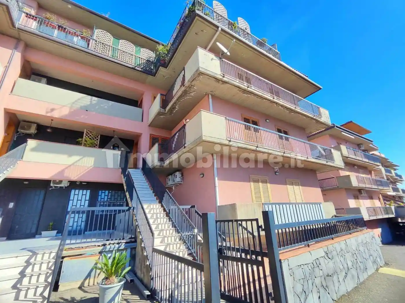 Appartamento in vendita a Aci Sant'Antonio