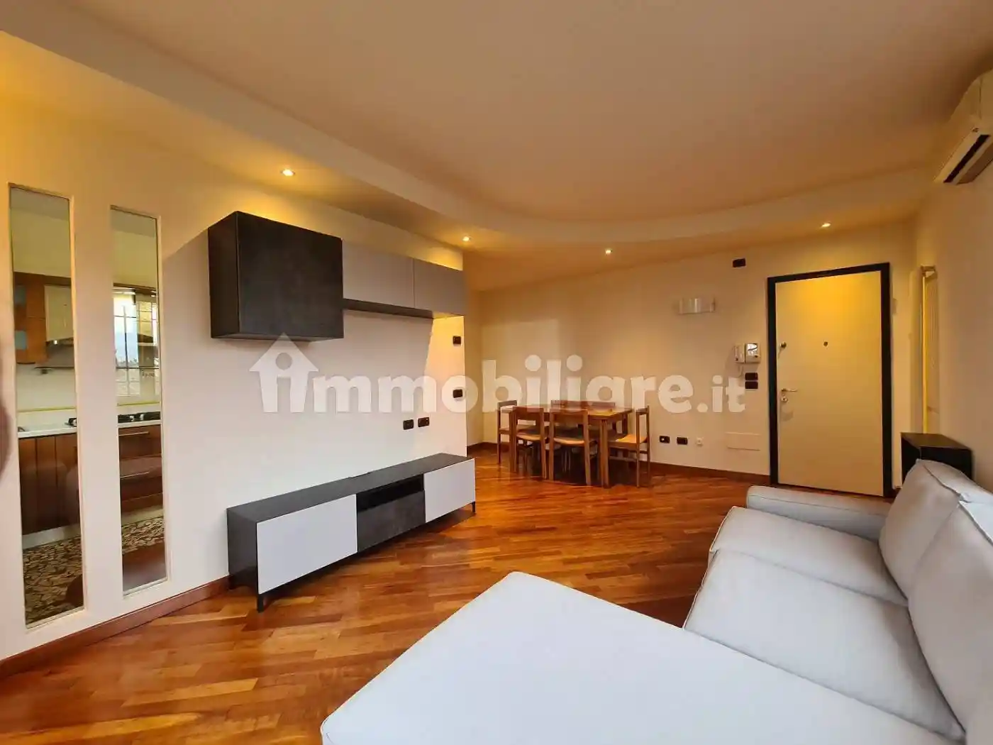 Appartamento in affitto a Quattro Castella