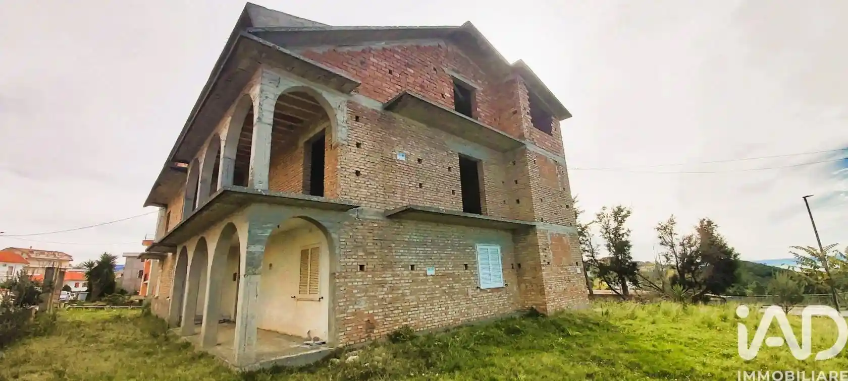 Villa in vendita a Serra d'Aiello