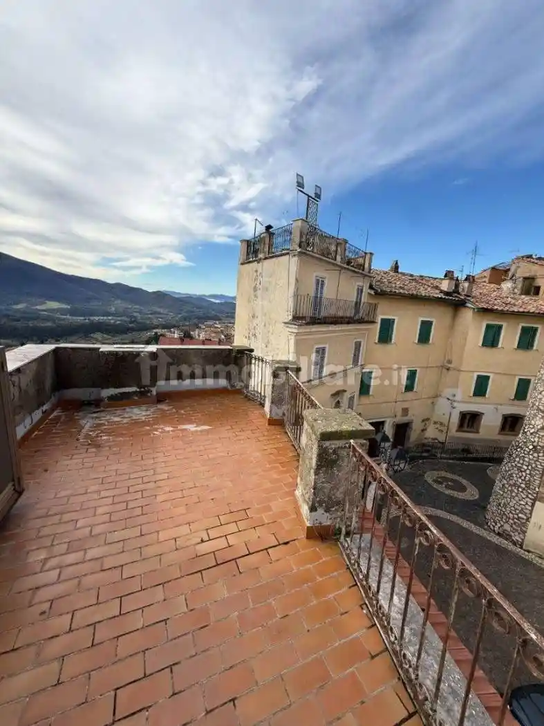 Appartamento in vendita a Castel Madama