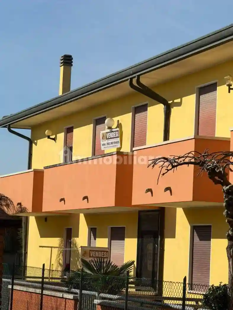 Villetta a schiera - foto 2