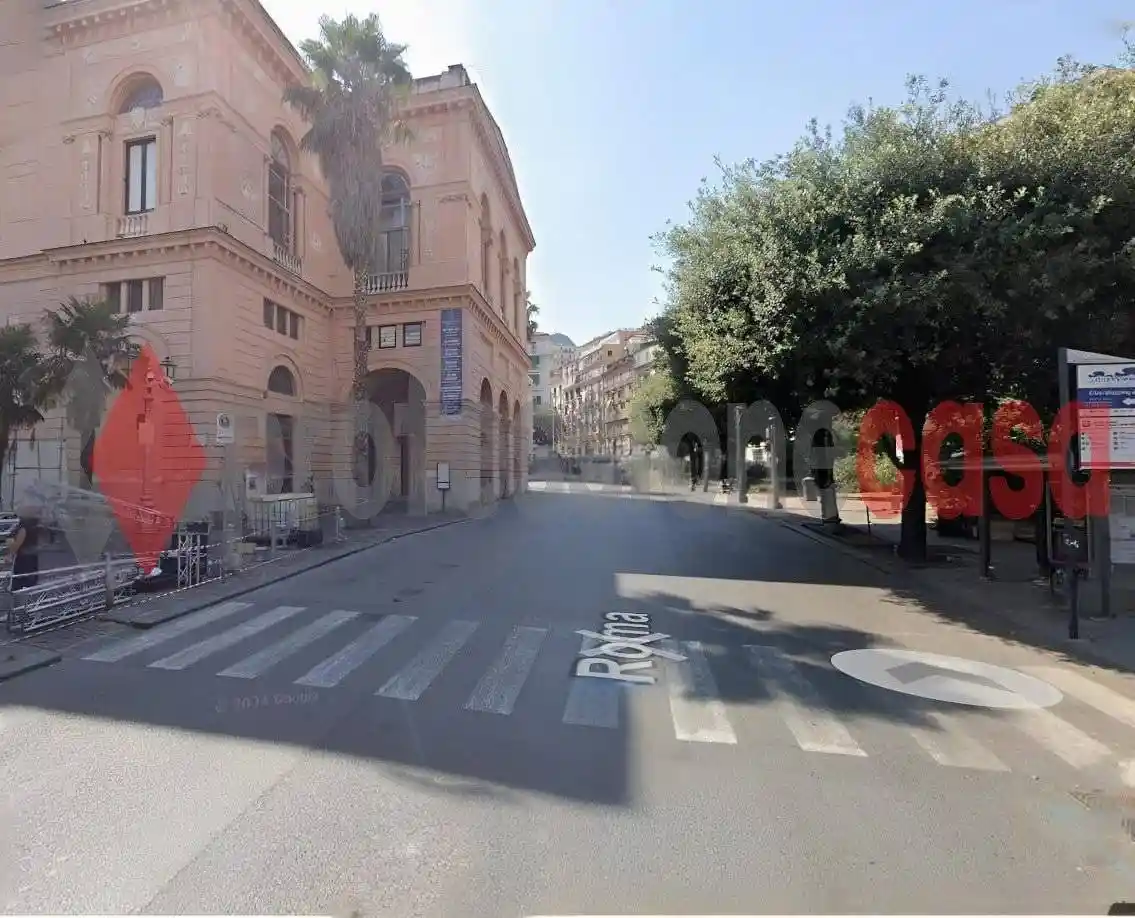 Appartamento in vendita a Salerno