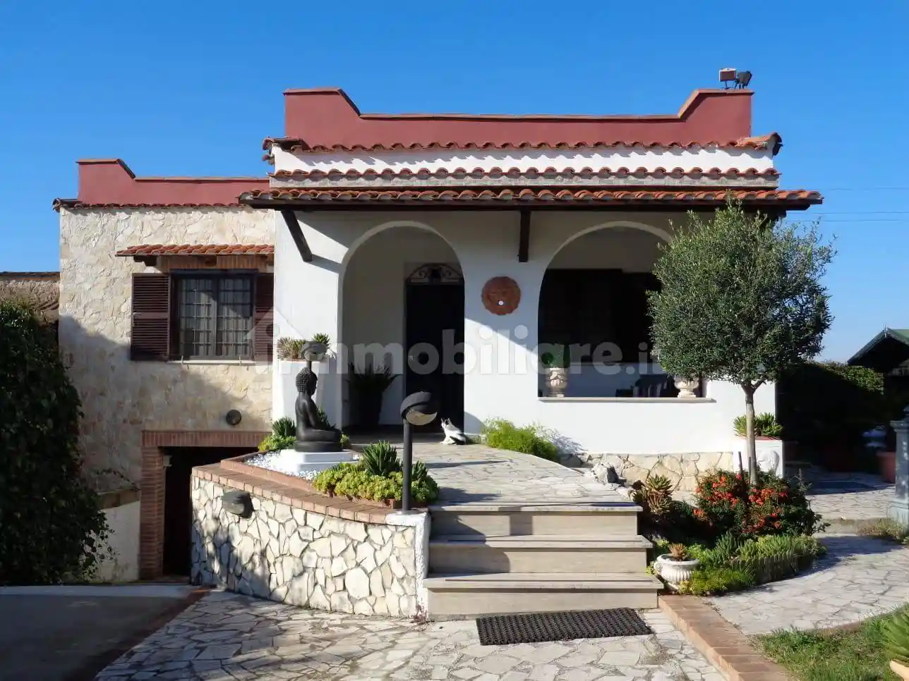 Villa in vendita a Latina